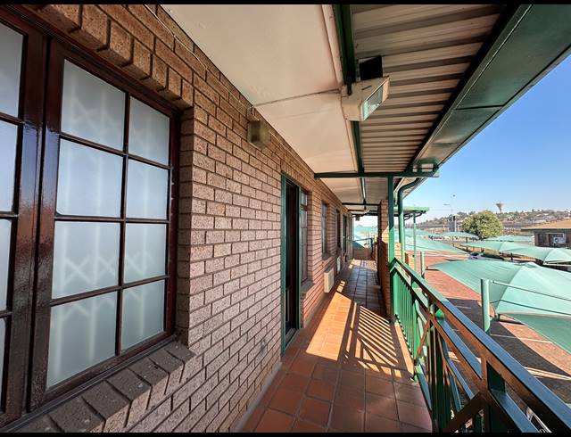 99.90M² OFFICE TO LET IN HIGHVELD